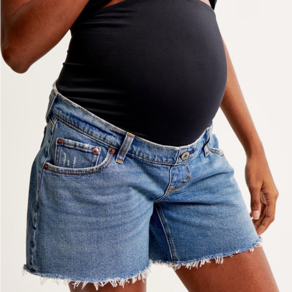 Maternity Abercrombie Dad short.